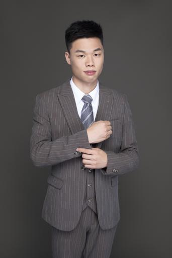 刘彬
